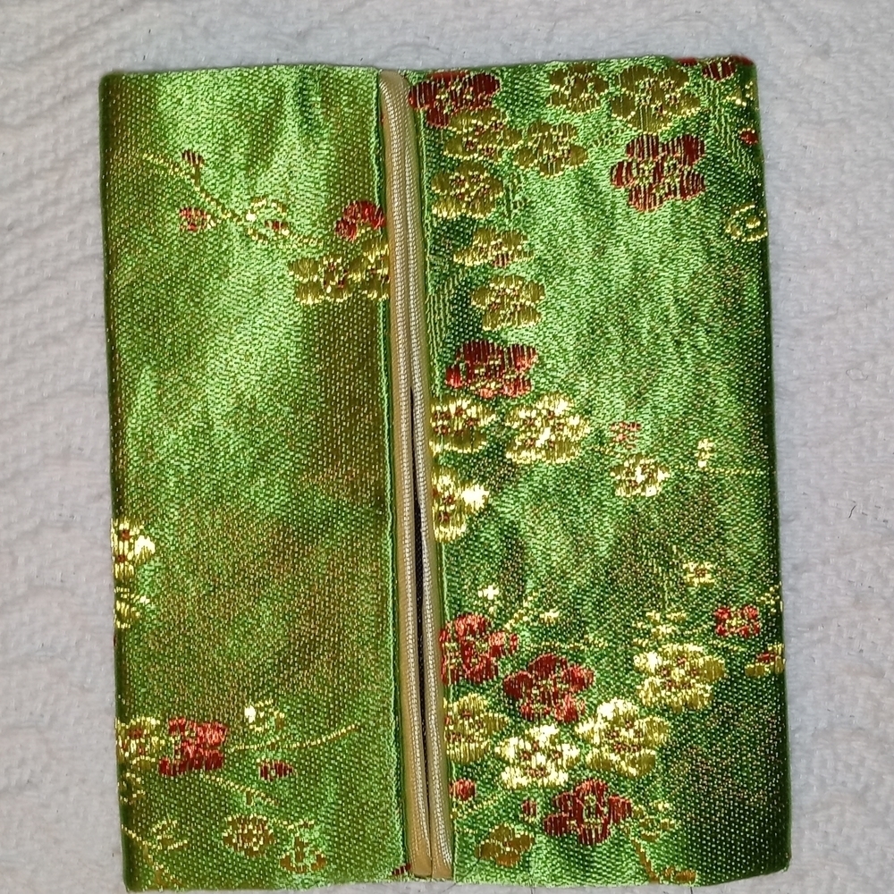 silk Wallet - Picture 4 of 8